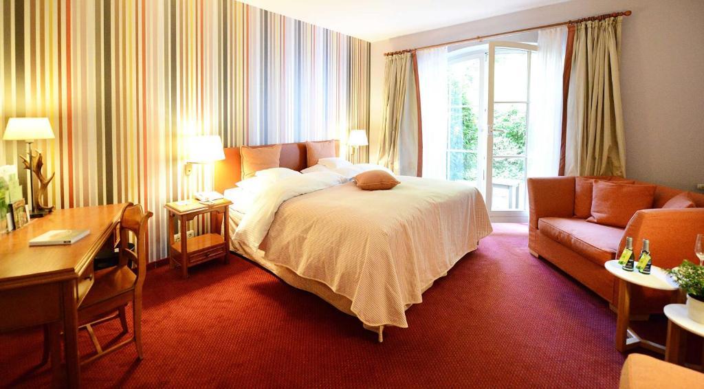Romantik Hotel Jagdhaus Waldfrieden Bilsen Bilik gambar