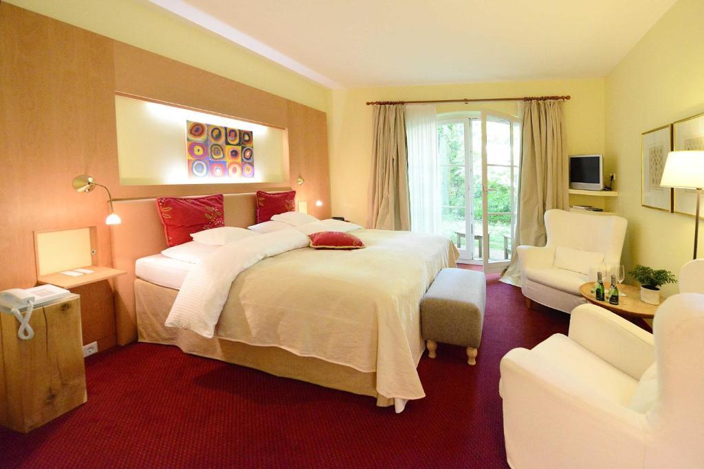 Romantik Hotel Jagdhaus Waldfrieden Bilsen Bilik gambar